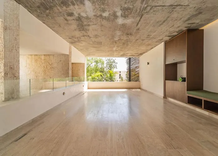 Lux 2br W Rooftop Pool And Close To